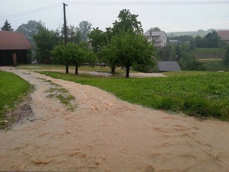 Blesková povodeň v Sopotnici.