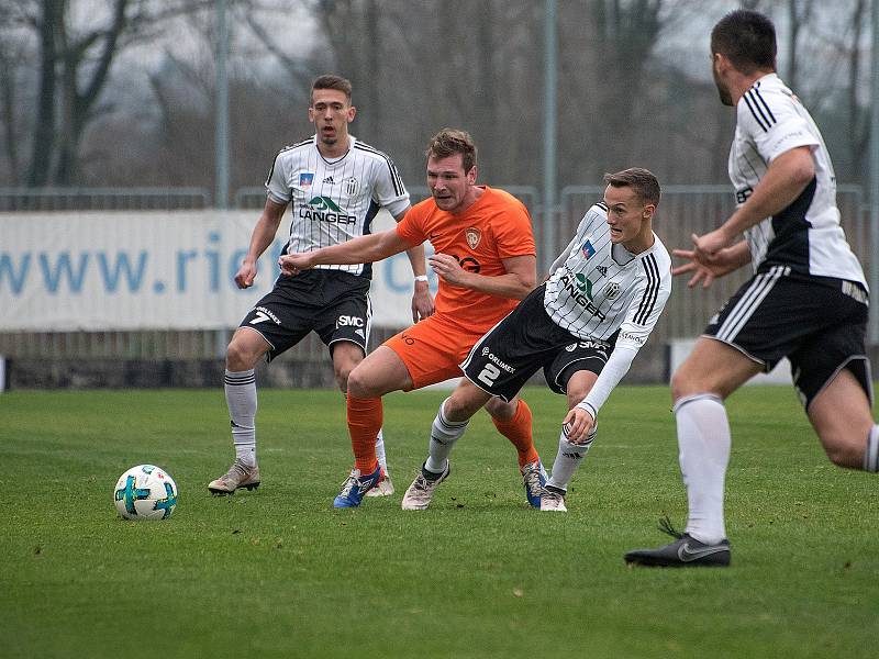 Česká fotbalová liga: TJ Jiskra Ústí nad Orlicí - TJ Sokol Živanice.