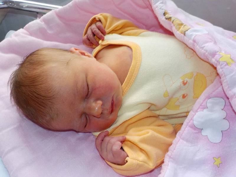 Nikola Kysilková se narodila 18. 3. v 3.31 hodin s váhou 3650 g. Doma v Jarošově se na ni bude těšit maminka Ilona Kopecká a tatínek Jaroslav Kysilka.