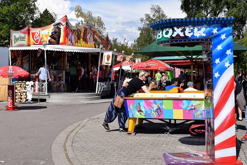 Spoustu atrakcí nejen pro děti, stánky, ale i výstava chovatelů drobného zvířectva, sobotní ohňostroj či Pouťfest, to byla 306. Kopečková pouť v Letohradě.