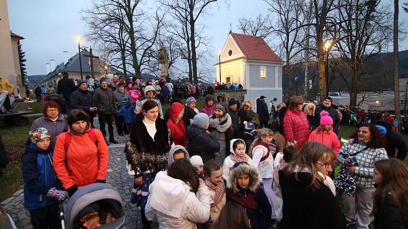 Na svátek svatého Štěpána, 26. prosince, se konal tradiční Živý betlém připravený Římskokatolickou farností Ústí nad Orlicí.