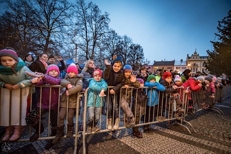 Adventní Kujebácký jarmark ve Vysokém Mýtě.