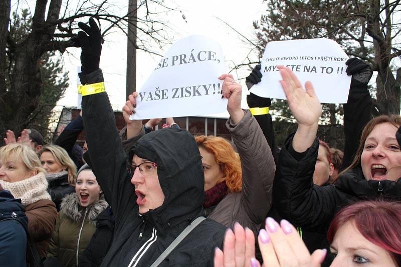 Protesty zaměstnanců Iveca ve Vysokém Mýtě