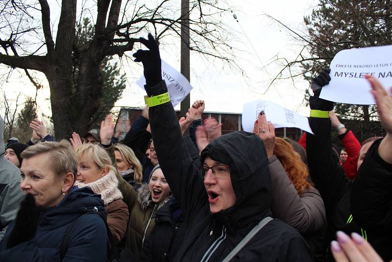 Protesty zaměstnanců Iveca ve Vysokém Mýtě