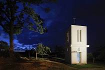 Jednou z přihlášených staveb v soutěži Stavba roku 2017 v Pardubickém kraji je kaplička v Deblově na Chrudimsku.