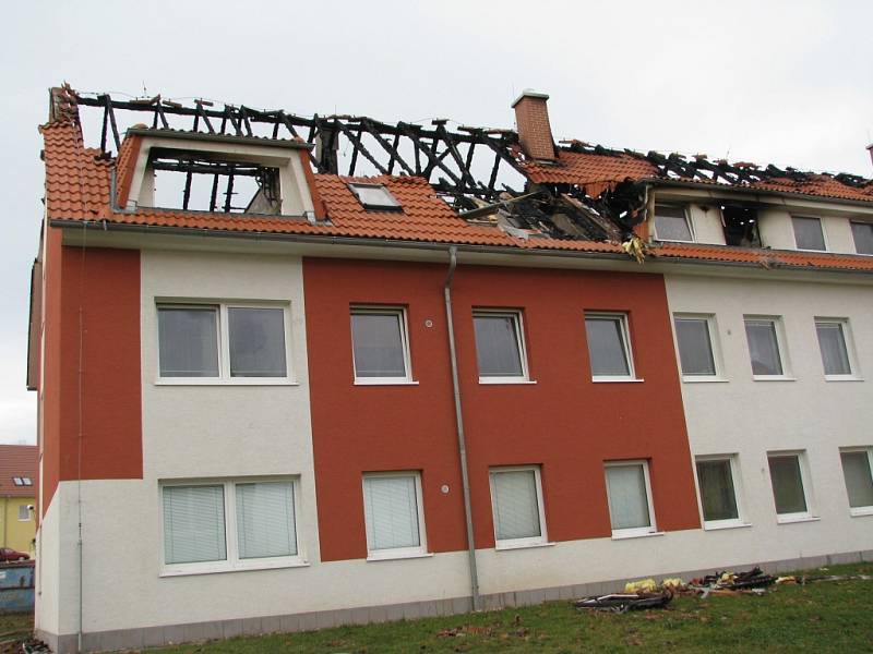 V Rudolticích u Lanškrouna hořel bytový dům.