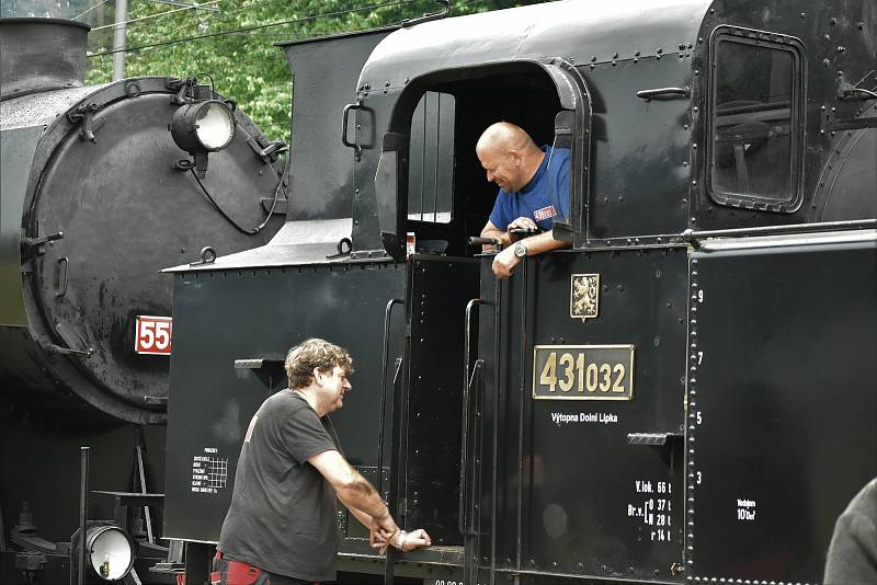 Parní lokomotivy v červenci brázdily koleje Orlickoústecka a Králicka. Na trať vyjela Ventilovka i Němka, které táhly zrestaurované dobové vagóny.