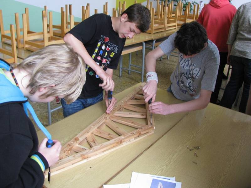 Technické hry Průmyslové střední školy v Letohradu.