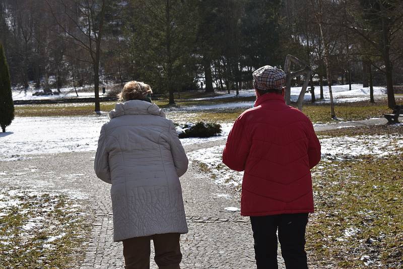 První jarní den roku 2021 v městském parku Javorka v České Třebové.