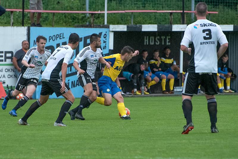 Fotbalisté Ústí nad Orlicí zahájili nový ročník třetí ligy vítězstvím nad rezervou Teplic 3:2.