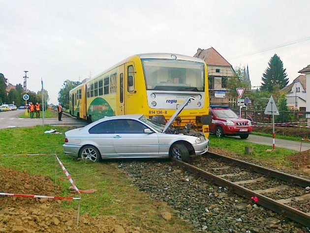 Střet motoráku s osobním autem ve Vysokém Mýtě.