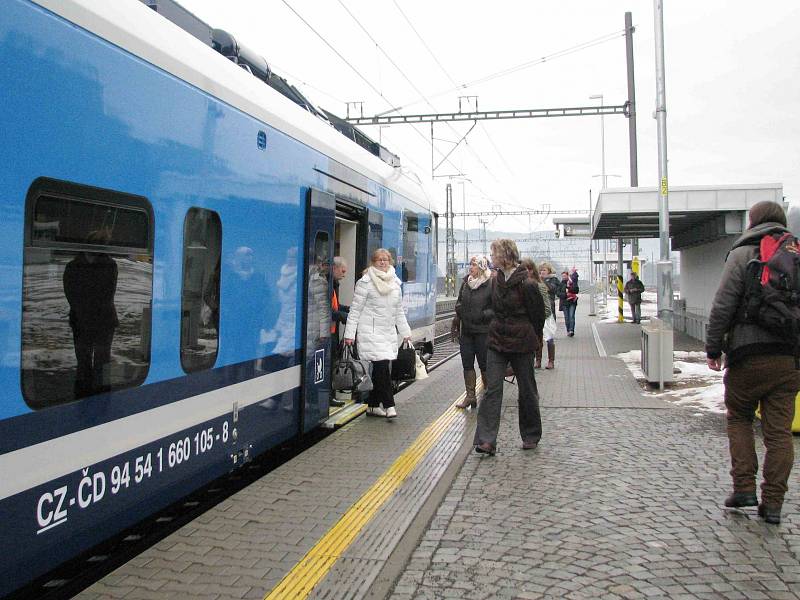 V Ústí nad Orlicí ve středu poprvé zastavil nový vlak InterPanter. 