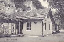 Původní sokolovna v Lázních, počátek 20. století.