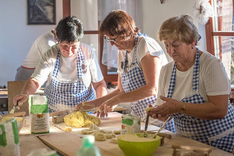 Jedna z listopadových sobot patřila v České Třebové tradiční Jabkancové pouti.