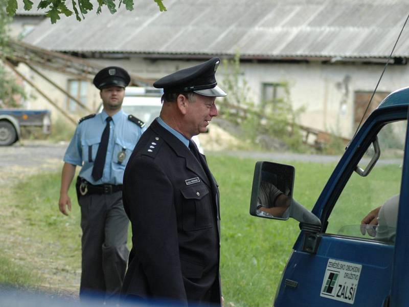 V Noříně na Orlickoústecku byl potvrzen na farmě brojlerů virus ptačí chřipky.