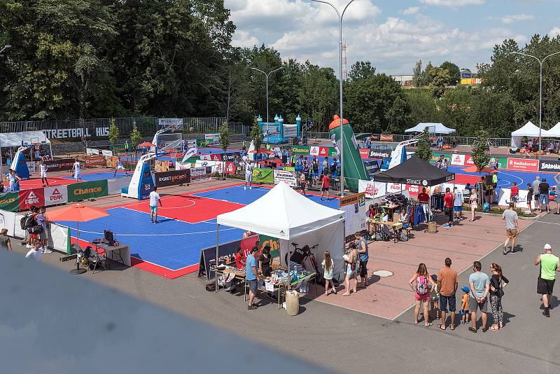 Streetballový turnaj - Memoriál Mistra Jana Husa v České Třebové.