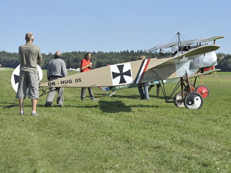 Slet ultralightů v Jehnědí 2013.