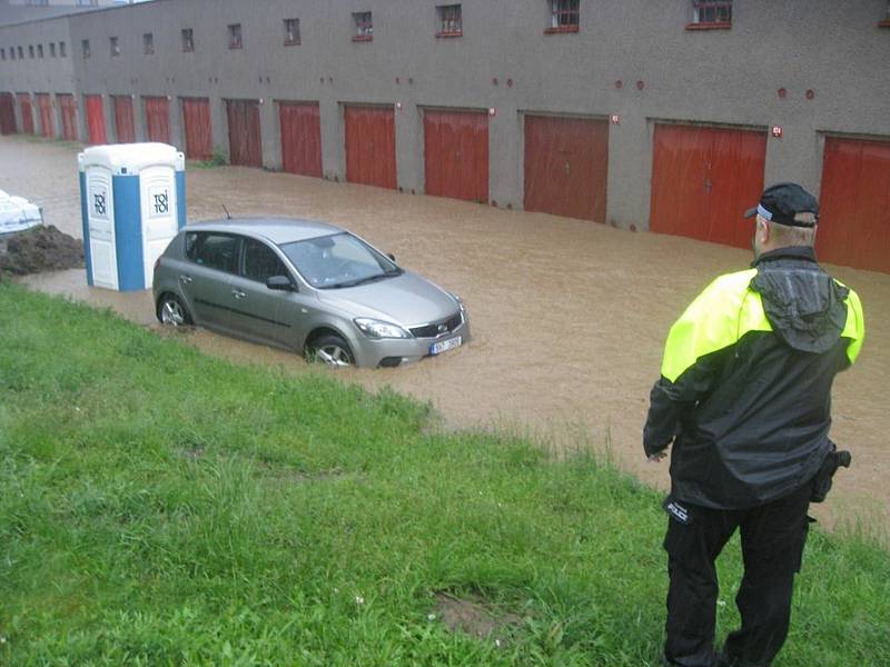 Přívalová vlna se valila ulicemi Lanškrouna