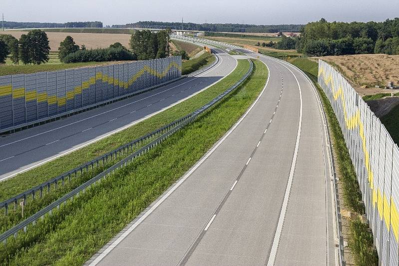 Již hotový úsek dálnice S8 v polském vnitrozemí