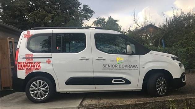 Nový vůz senior dopravy v Lanškrouně