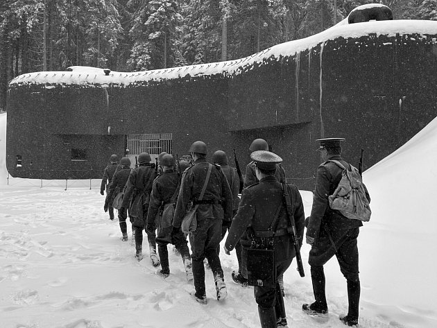 Historická armáda cvičila na Boudě.