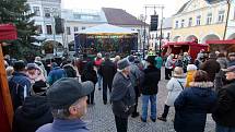 První adventní neděli 1. prosince byl na Mírovém náměstí v Ústí nad Orlicí zahájen tradiční Ústecký advent.
