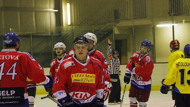 Hokej. Řetová - Dlouhoňovice.