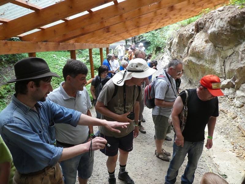 Exkurze členů Mineralogického klubu Česká Třebová na Slovensku. 