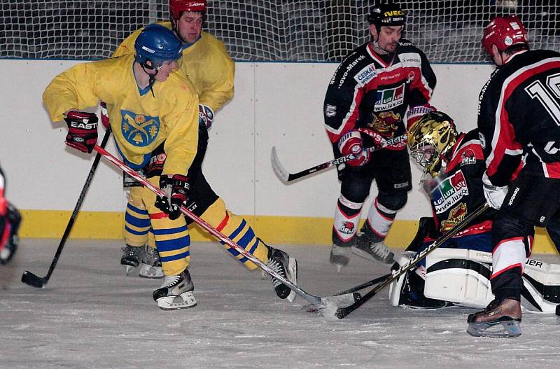 Dlouhoňovice – Lanškroun B 5:4 sn (0:1, 2:1, 3:2 – 0:1).