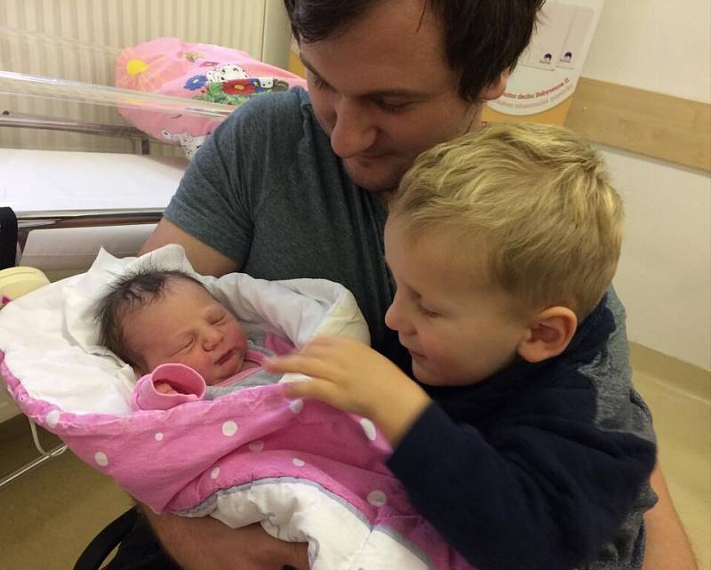 Tamara Šťastná je po Markovi druhým dítětem Dany a Radka z Letohradu. Narodila se 23. 11. v 15.09 hodin a vážila 3,2 kg.