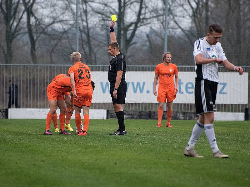 Česká fotbalová liga: TJ Jiskra Ústí nad Orlicí - TJ Sokol Živanice.