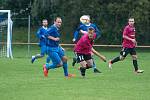 Česká Třebová porazila Moravany (v modrém) vysoko 4:0.