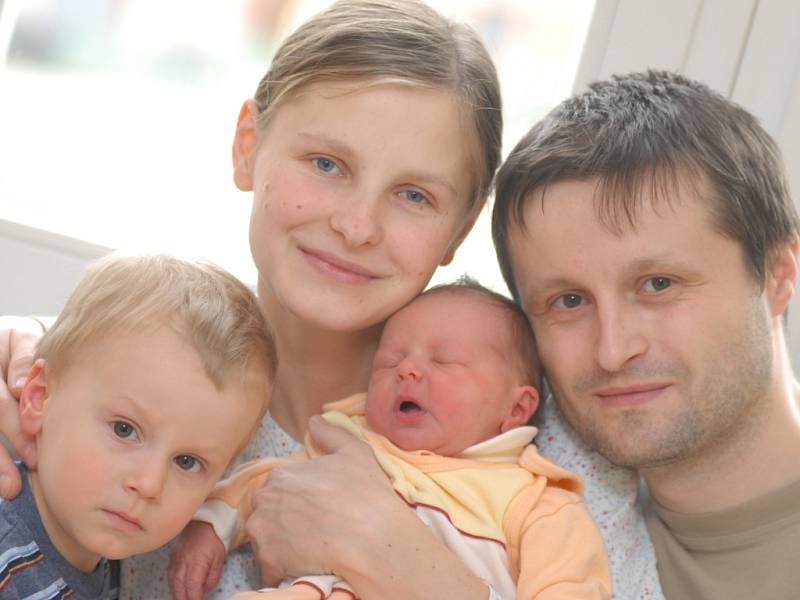 Žofie Barnetová je na světě od 4. února od 22.10 hodin. Jejími rodiči jsou manželé Monika a Ladislav z Letohradu, kde už mají syna Viléma. Holčička vážila 3,67 kg.