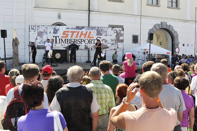 Svátky dřeva v Žamberku s podtitulem Medové dřevo.