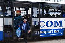 Sbírka víček v autobusech společnosti ICOM transport.