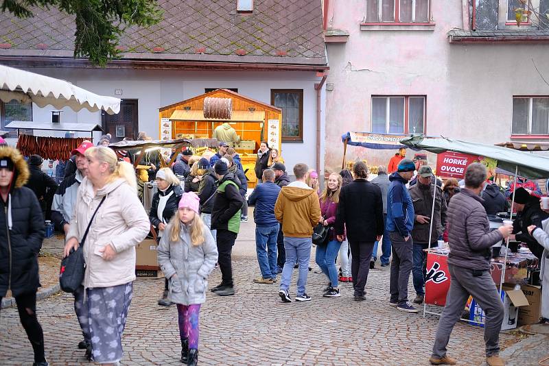 Česká Třebová v sobotu pořádala již 60. ročník Jabkancové pouti.