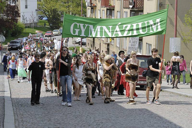 Z majálesu českotřebovského gymnázia.