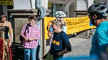 Start mezinárodní cyklistické akce Cyklo Glacensis 2017 na náměstí v Ústí nad Orlicí.