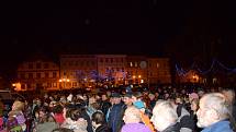 Demonstrace proti vzniku ženské věznice v Králíkách.