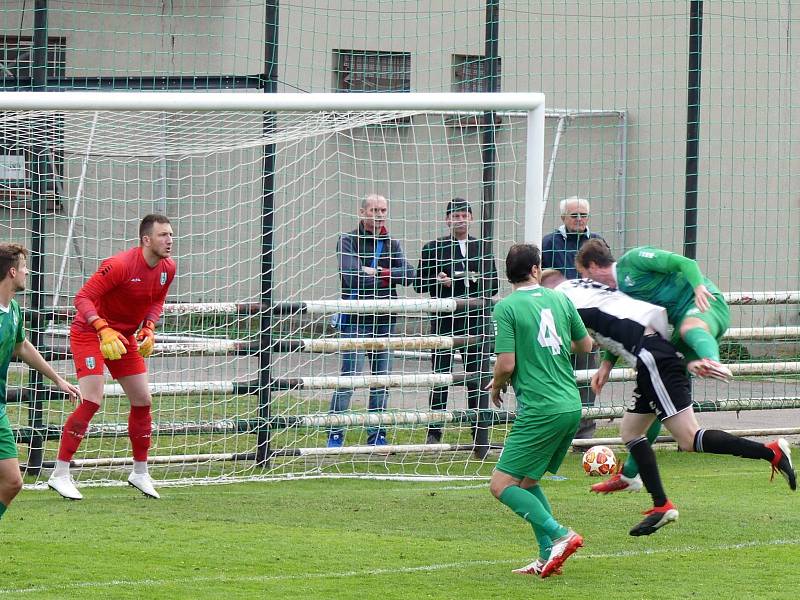 Česká fotbalová liga: TJ Jiskra Ústí nad Orlicí - Loko Vltavín.