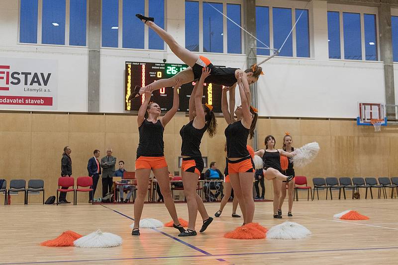 Opravená sportovní hala Na skalce v České Třebové se 11. ledna otevřela veřejnosti.