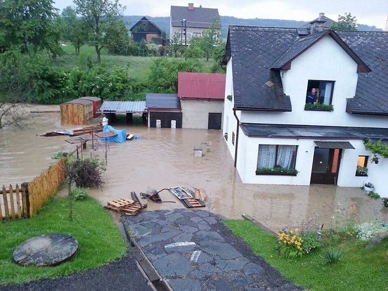 Blesková povodeň v Sopotnici.