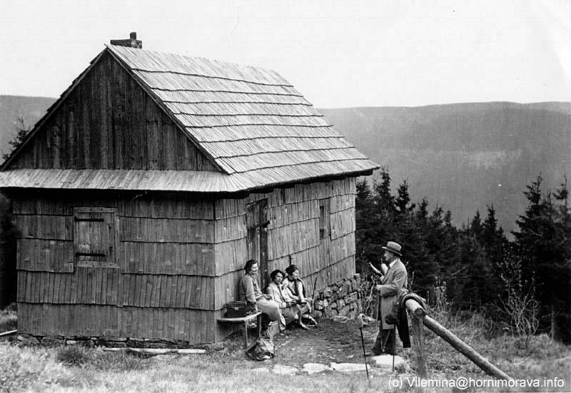 Sněžná chata, zhruba rok 1927