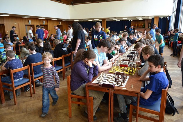 Na 64 polích bojovali mladí šachisté.