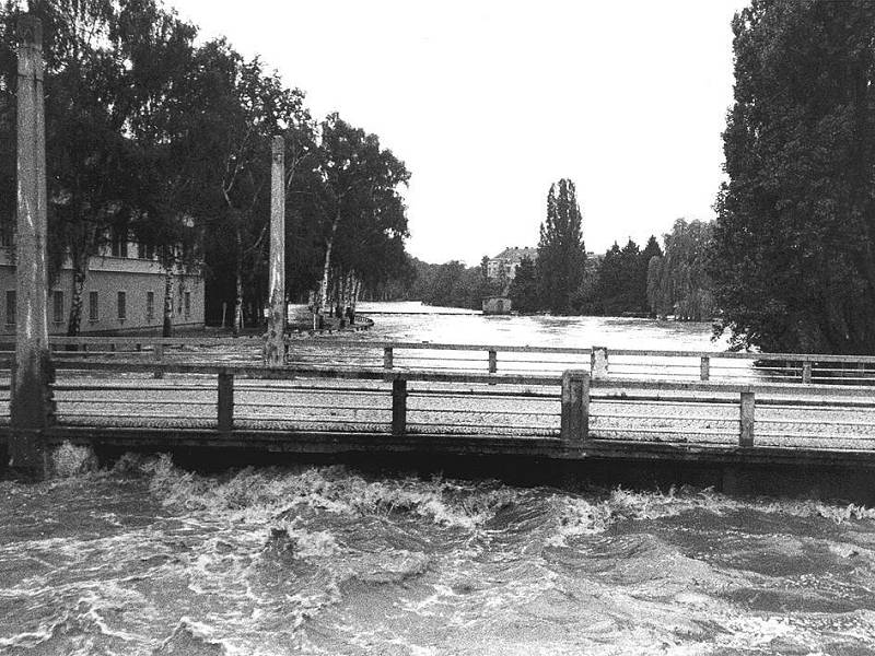 Povodně 1997 - Choceň, most u zámku.
