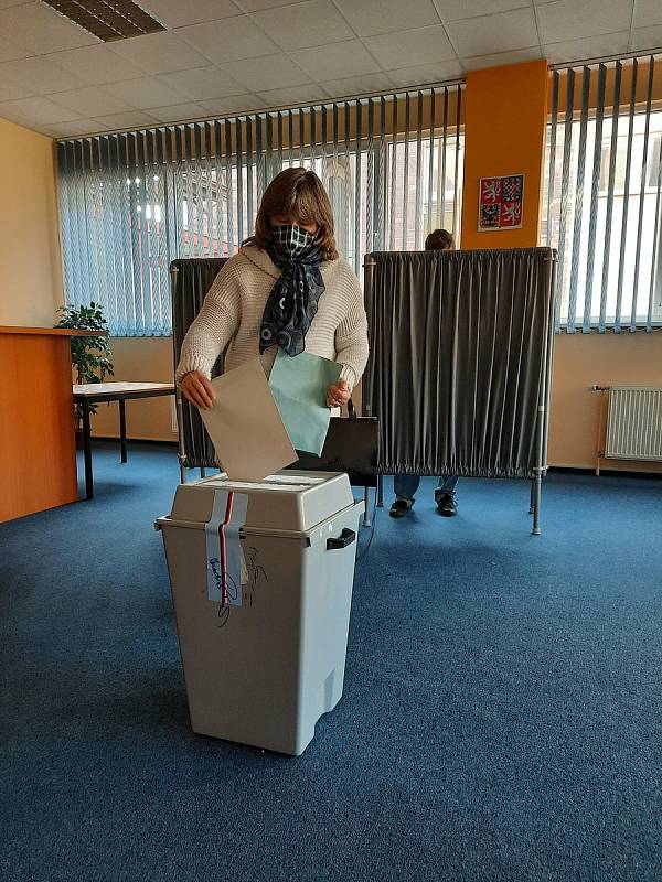 Volební místnosti se otevřely také v Orlickoústeckém hotelu UNO.