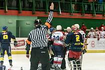 Krajská hokejová liga - čtvrtfinále play off: HC Hlinsko - HC Spartak Choceň.