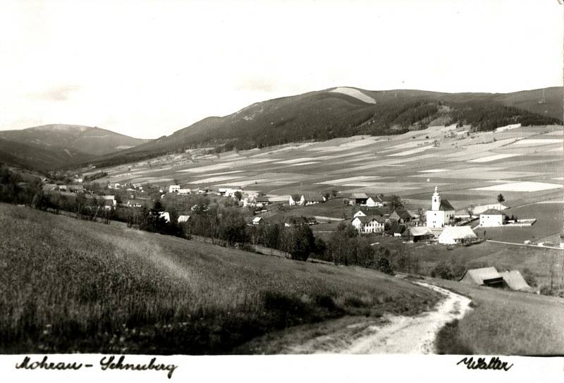 Pohled na obec, zhruba rok 1930