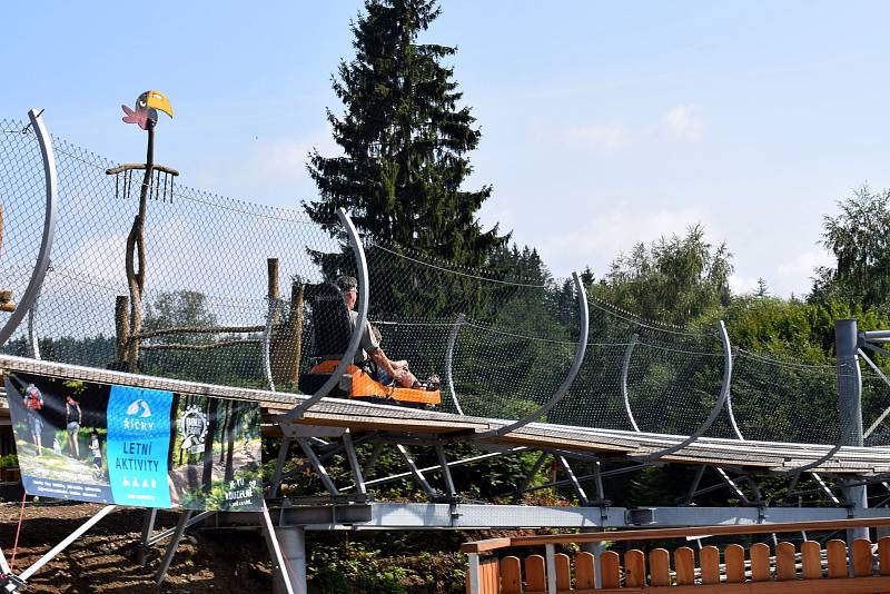 „Bobovka“ v Pastvinách jezdí rok, protesty vymizely a denně ji navštíví stovky turistů.