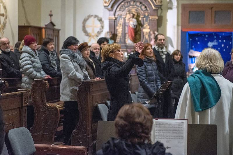 Tříkrálový koncert v kostele svatého Jakuba v sobotu 12. ledna učinil slavnostní tečku za Tříkrálovou sbírkou 2019.